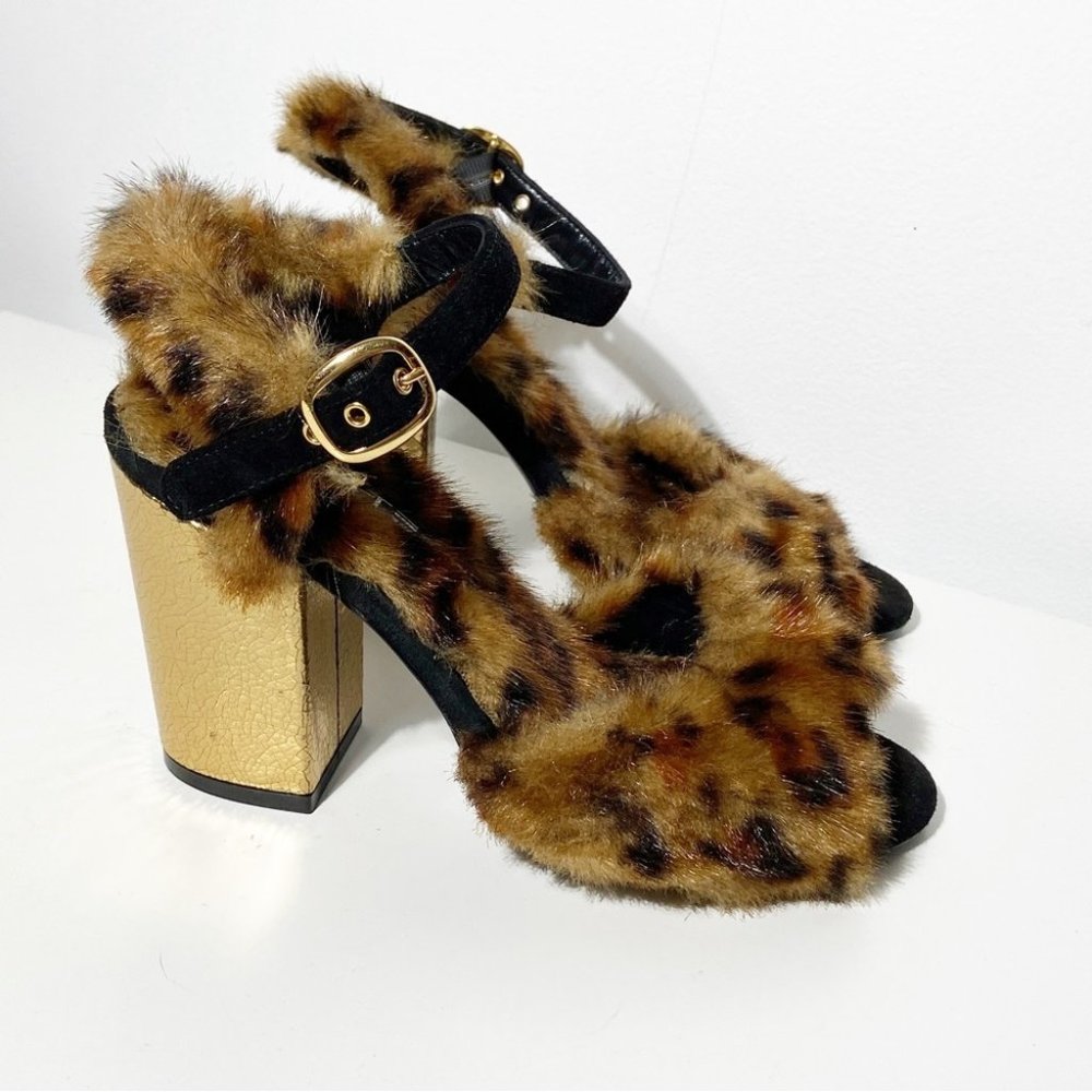 New STRATEGIA Hanna Fur Sandals Size 37 IT